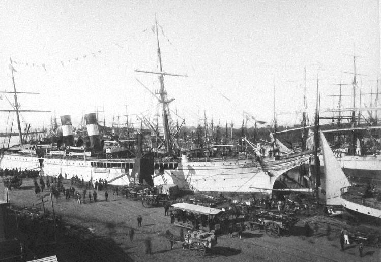 1880年のラ・ボカの港