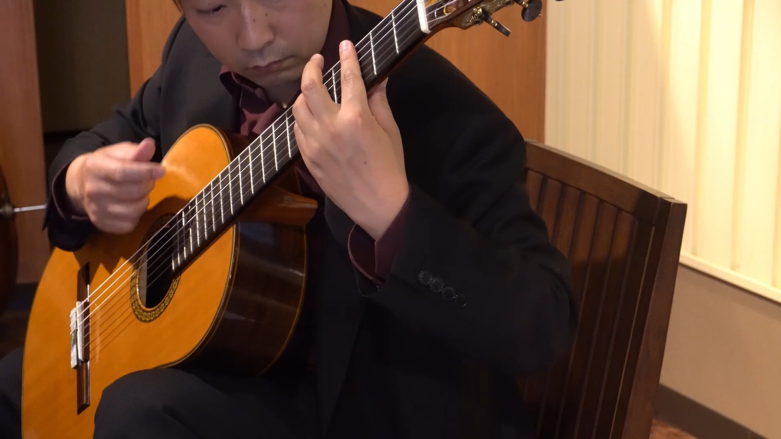 ギター・米阪隆広