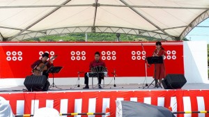 タンゴ・グレリオバンドネオン・星野俊路　ギター・米阪隆広上堂尚子（クラリネット）     