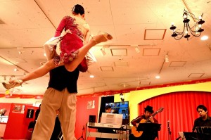 タンゴ・グレリオバンドネオン・星野俊路　ギター・米阪隆広