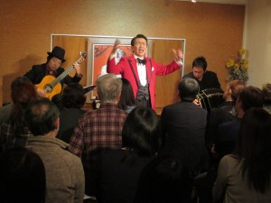 中崎町・ティナレンテロベルト・杉浦（歌手）タンゴ・グレリオバンドネオン・星野俊路　ギター・米阪隆広                  