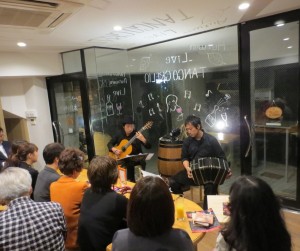2016/10/23 豊中市パサティエンポ        タンゴ・グレリオバンドネオン・星野俊路　ギター・米阪隆広