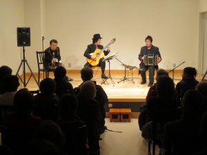 ロベルト・杉浦＆タンゴ・グレリオ2019 バンドネオン・星野俊路　ギター・米阪隆広